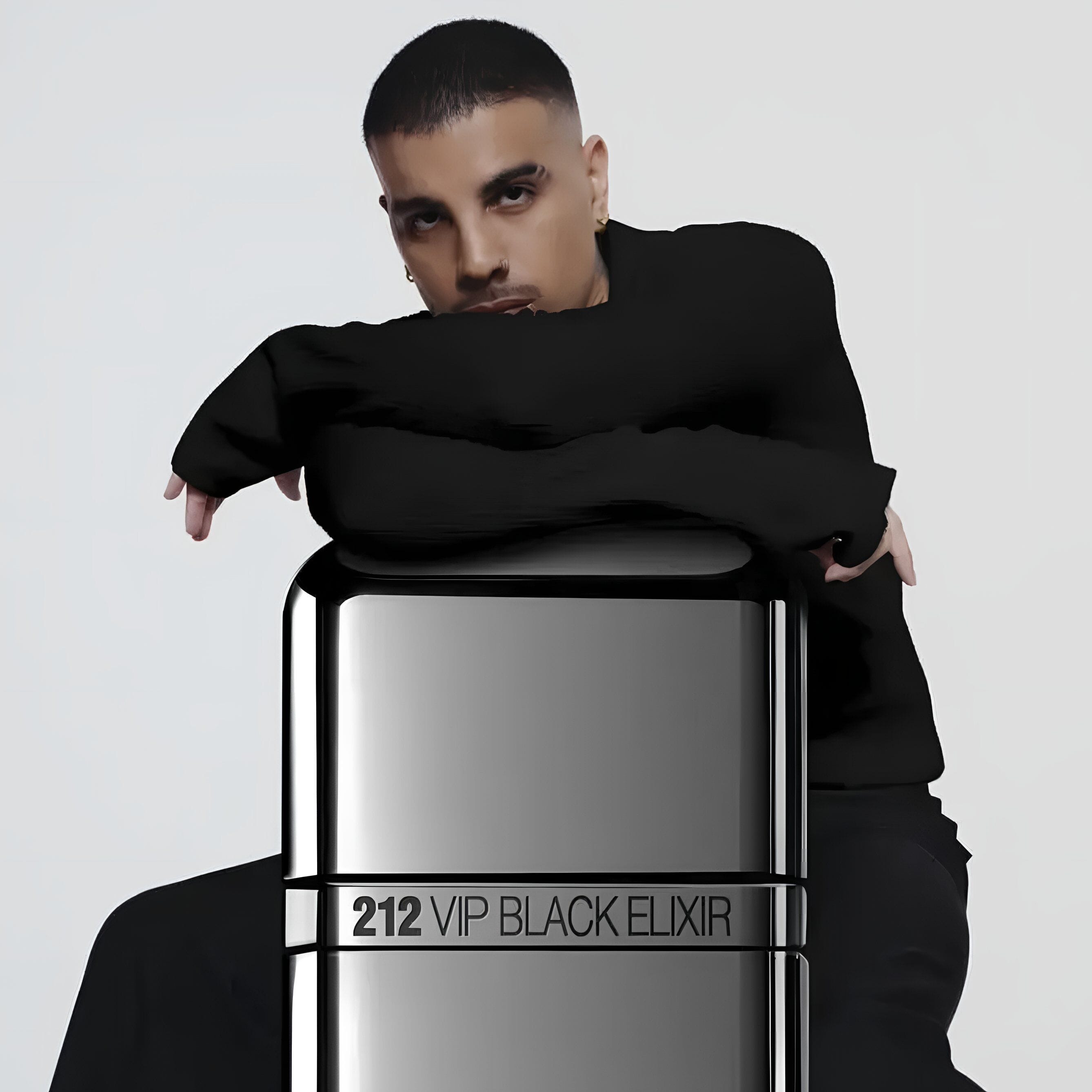 212 VIP Black Elixir, on-skin / lifestyle