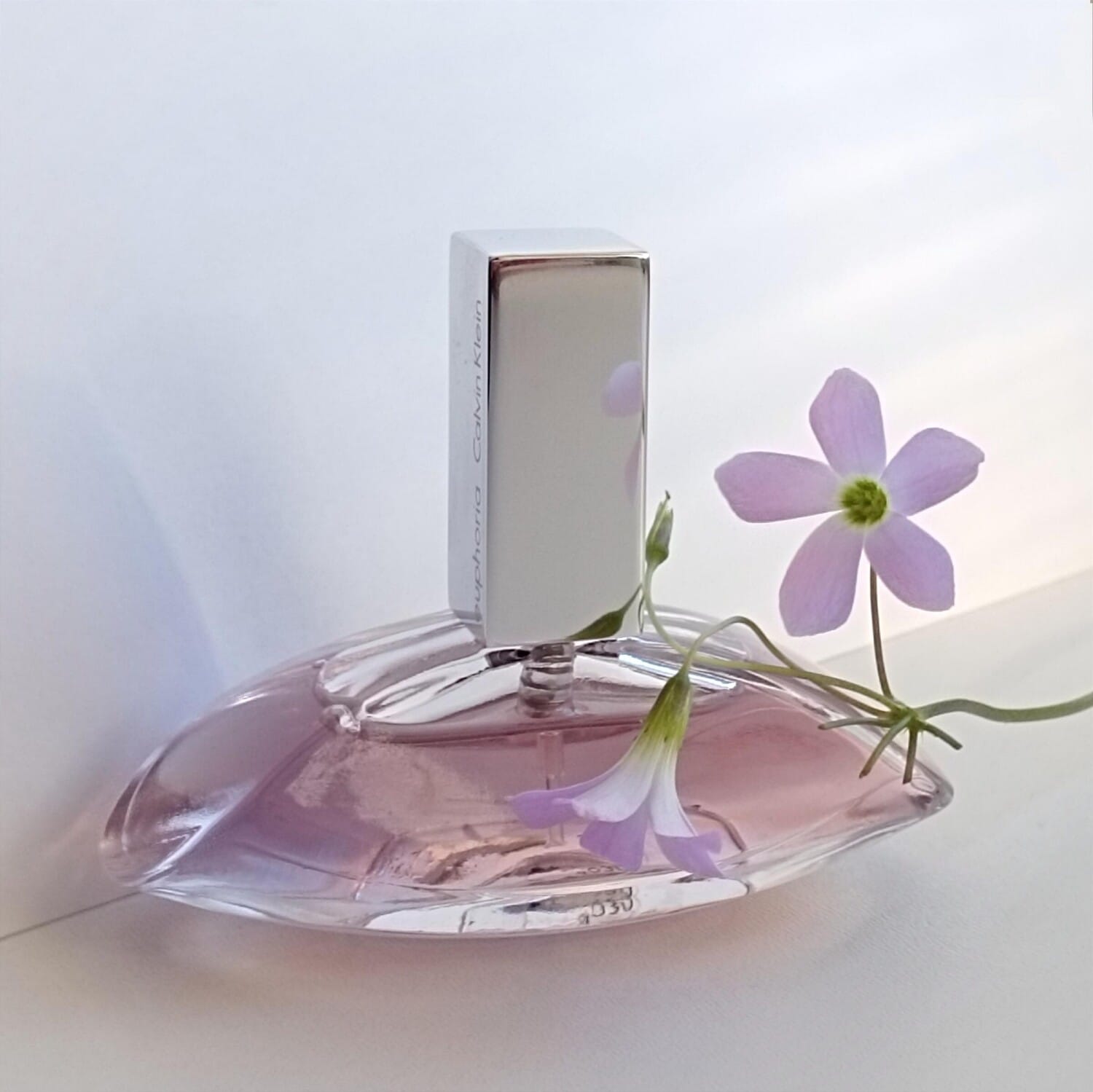 Euphoria, bottle, angle