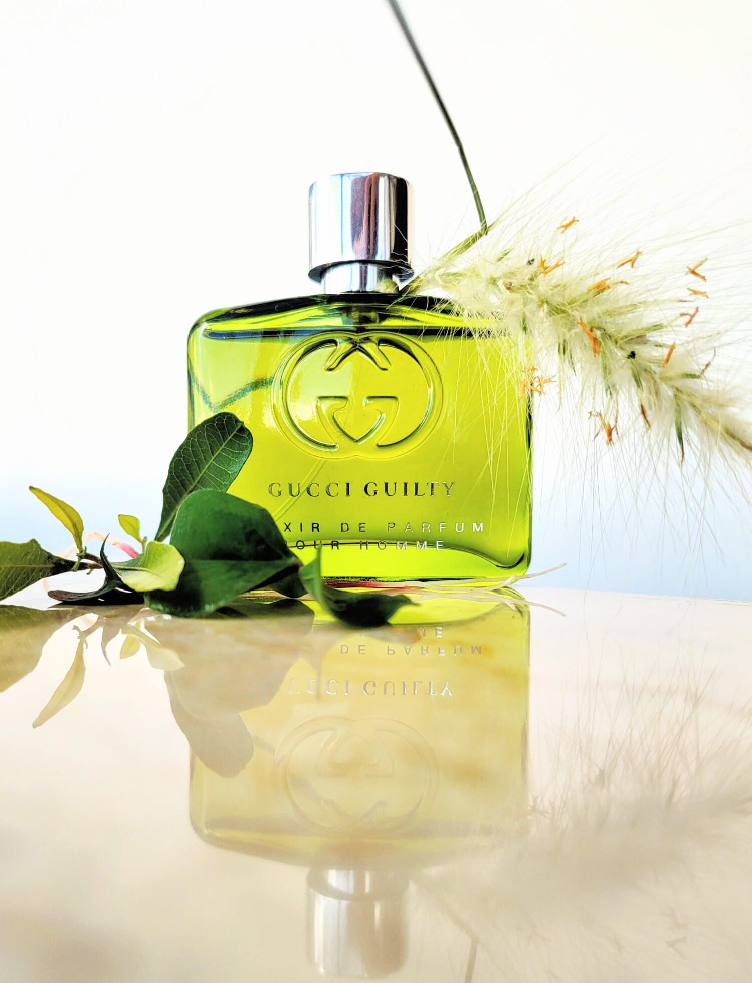 Guilty Elixir de Parfum pour Homme, on-skin / lifestyle