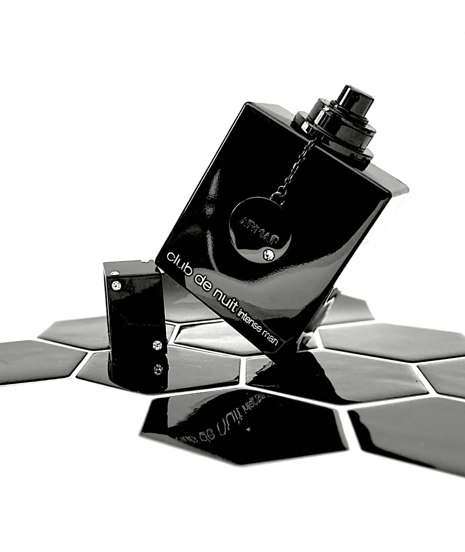 Club de Nuit Intense Man, bottle, angle