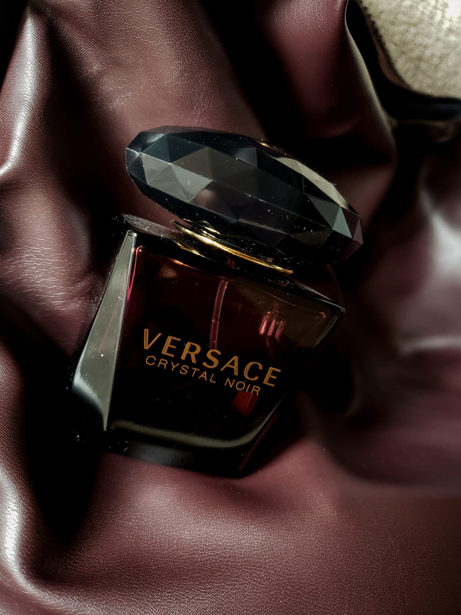 Crystal Noir Parfum, decant + box
