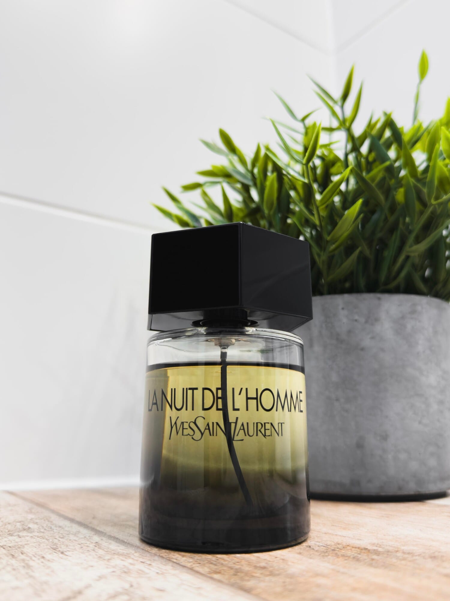 La Nuit de l'Homme, on-skin / lifestyle