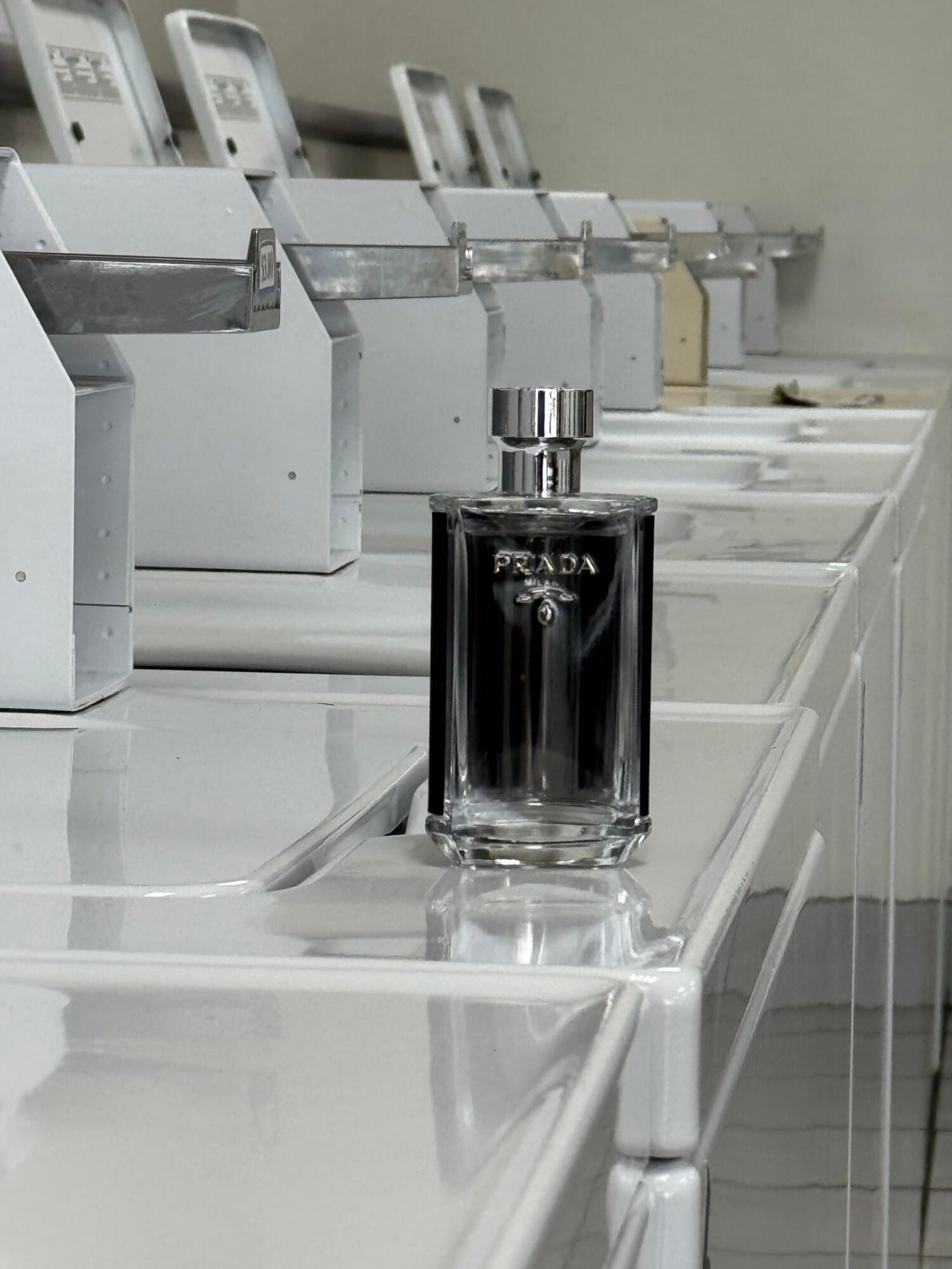 Prada L'Homme, bottle, angle