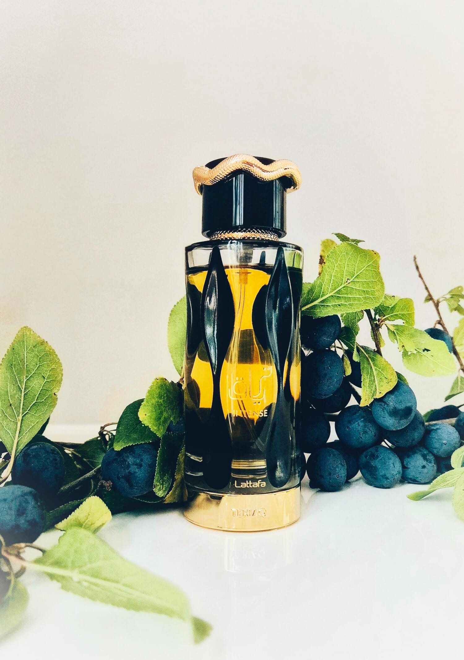 Teriaq Intense, decant + box